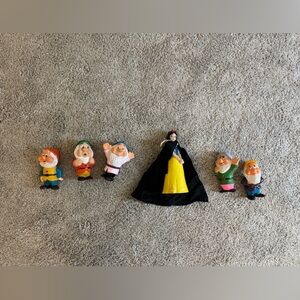 Vintage Snow White and the Seven Dwarfs Toy Set